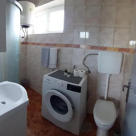 Apartments By The Sea Sucuraj, Hvar - 5671 * Sucuraj