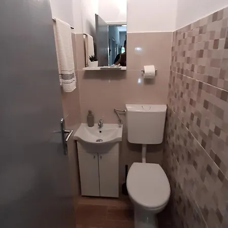 Apartment Apartments By The Sea Sucuraj, Hvar - 5671
